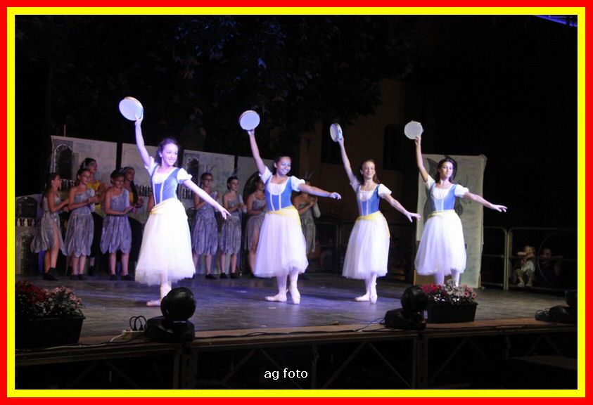 180725 danza 286_tn.jpg